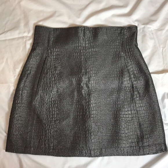 BODY POLICY silver gray sparkly mini skirt M - Picture 2 of 8